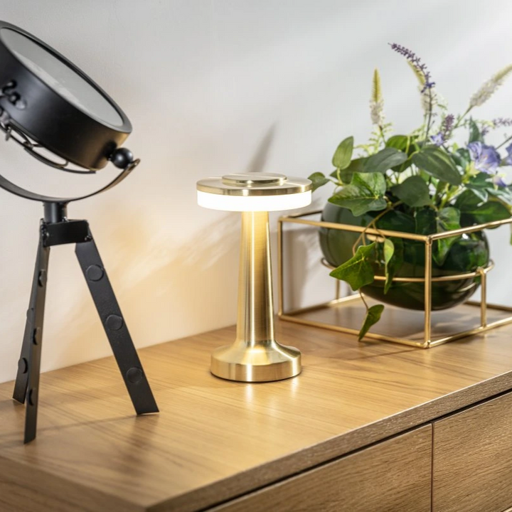 Luvikno | Trådlampe med oppladbart LED lys