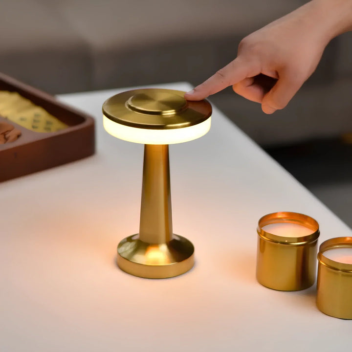 Luvikno | Trådlampe med oppladbart LED lys