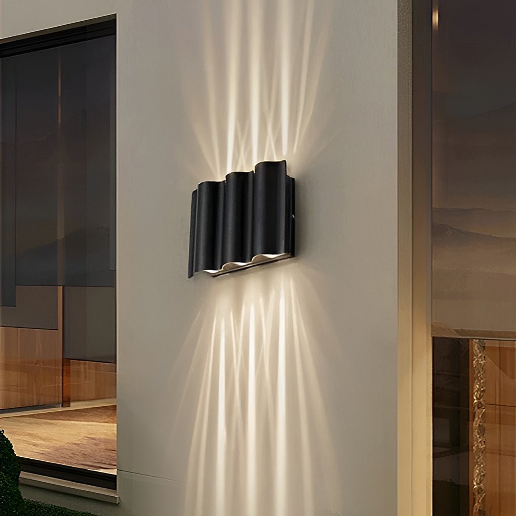 Utendørs svart LED vegglampe Luvikno