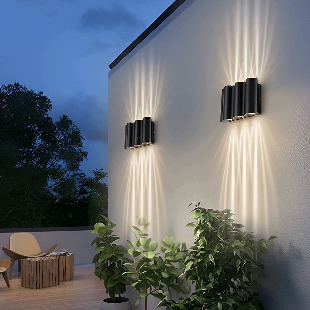 Utendørs svart LED vegglampe Luvikno