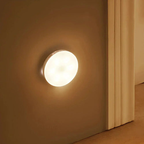 Luvikno | Oppladbar bevegelsessensor LED-lampe | Energisparende, USB-oppladbar og ideell for ganger, trapper, garderober og skap